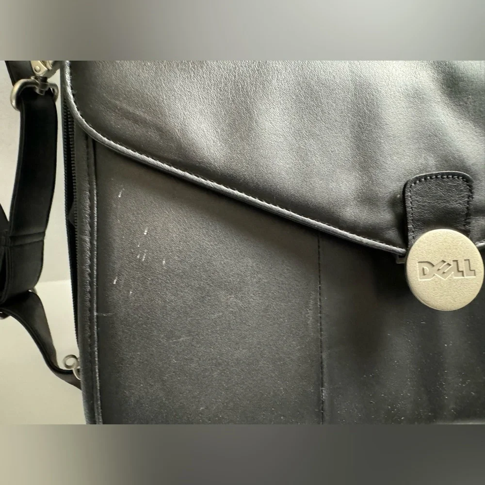 Pre owned Genuine Dell Laptop Messenger Bag Black Adjustable Strap